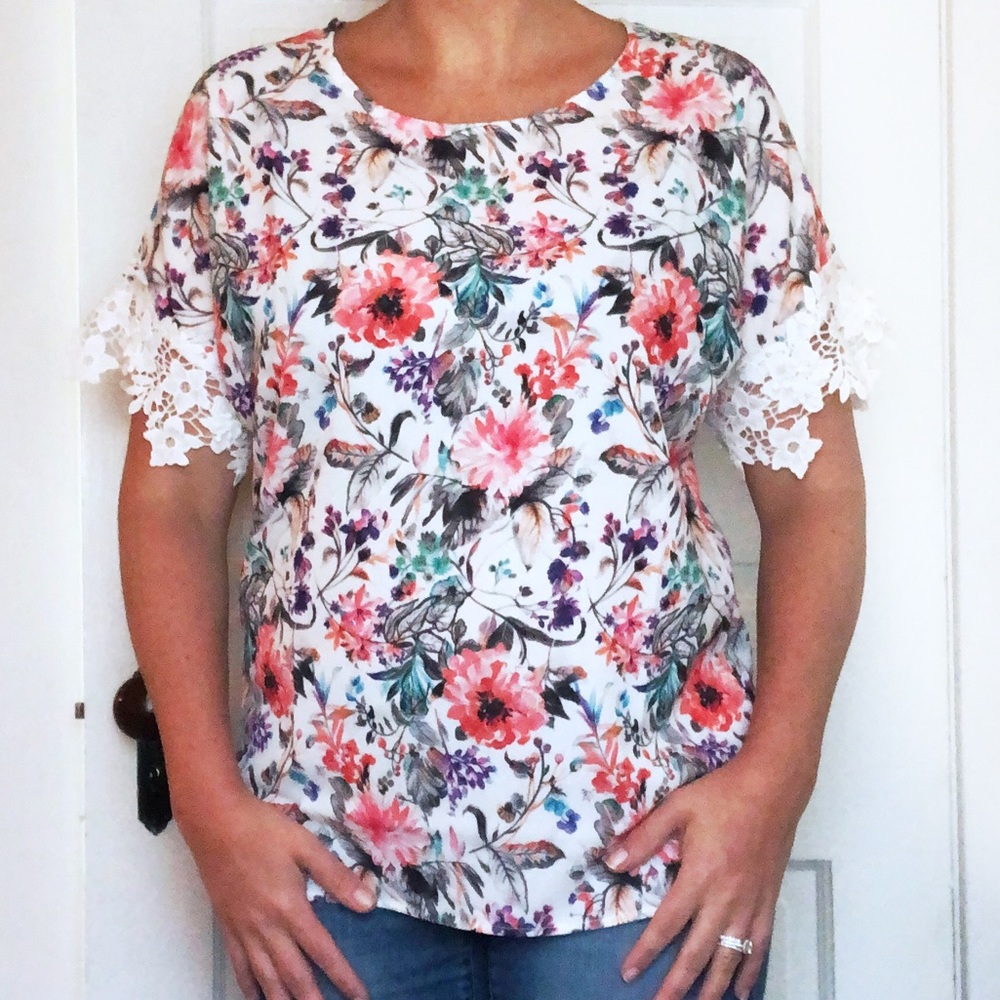 MILAN KISS Womens Short Sleeve Blouse with Lace